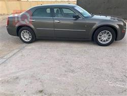 کرایسلەر 300